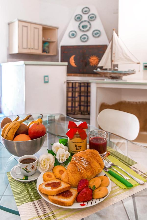 Mono Millelire Apartment La Maddalena  Bagian luar foto